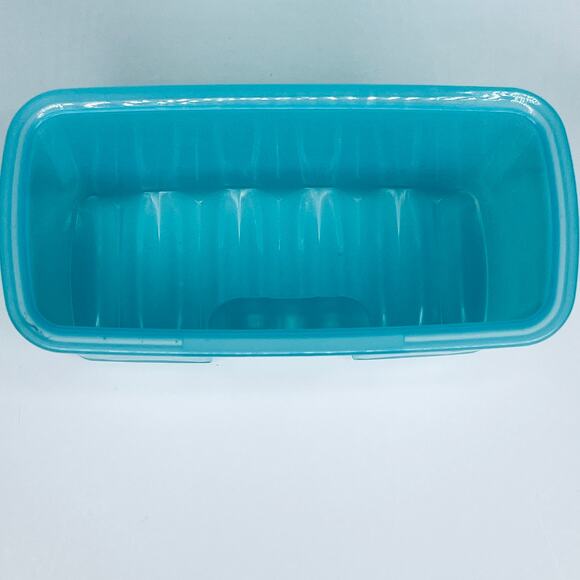 Tupperware FridgeSmart Herb Keeper Teal - Picture 3 of 4